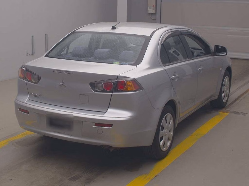 MITSUBISHI GALANT FORTIS