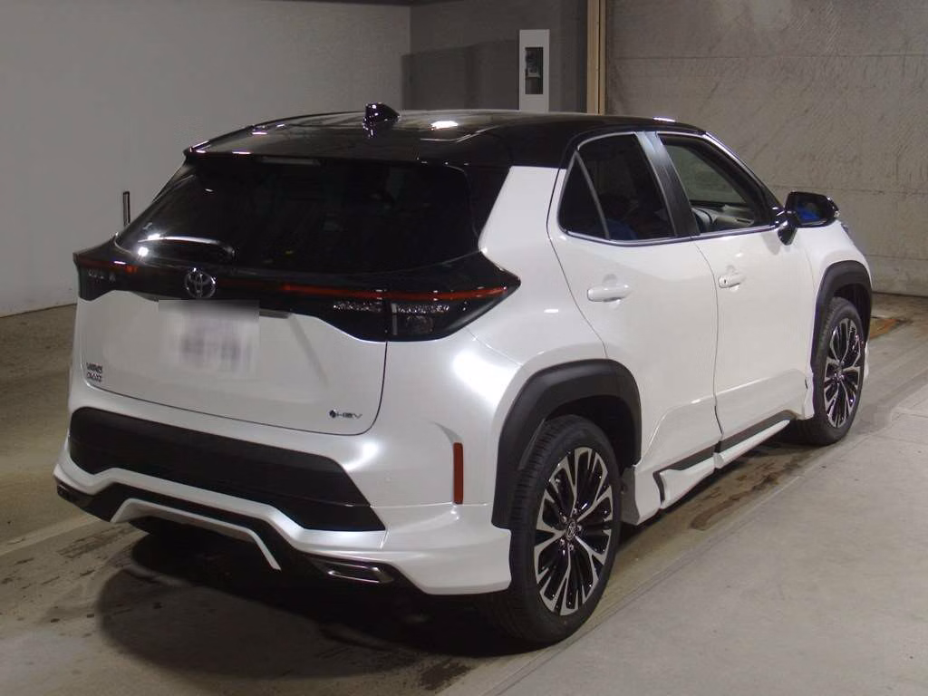TOYOTA YARIS CROSS