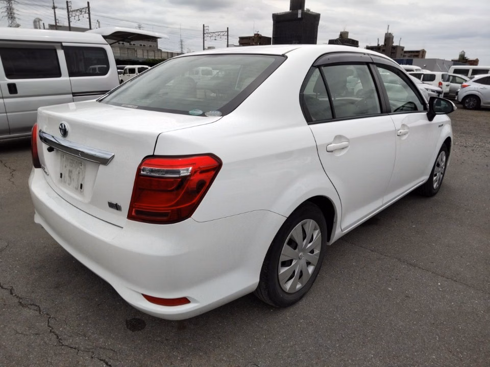TOYOTA COROLLA AXIO