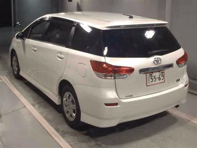 TOYOTA WISH