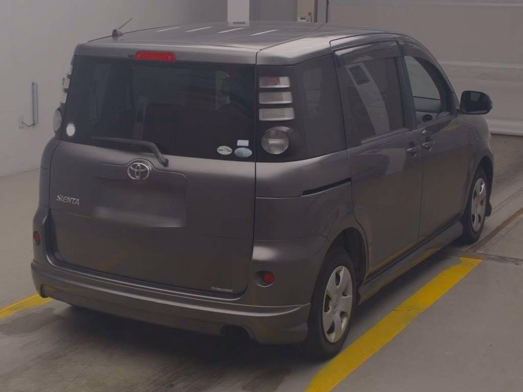TOYOTA SIENTA