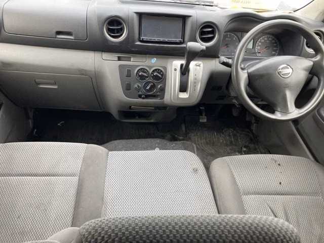 NISSAN NV350 CARAVAN