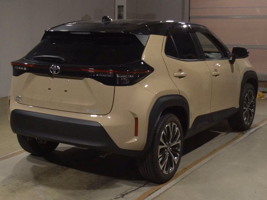 TOYOTA YARIS CROSS