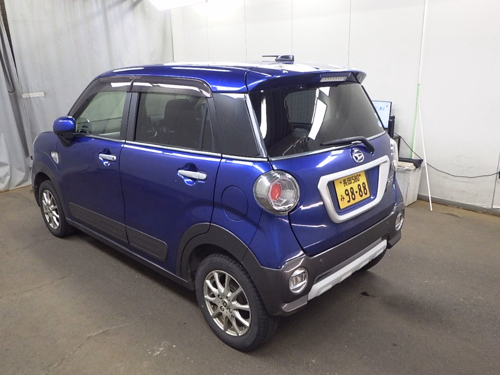 DAIHATSU CAST