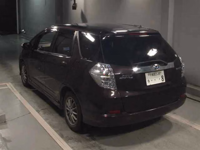 HONDA FIT SHUTTLE