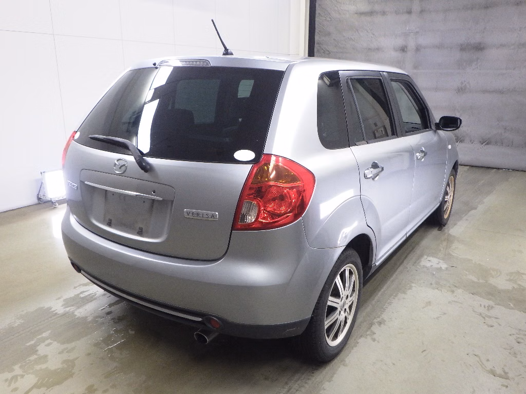 MAZDA VERISA