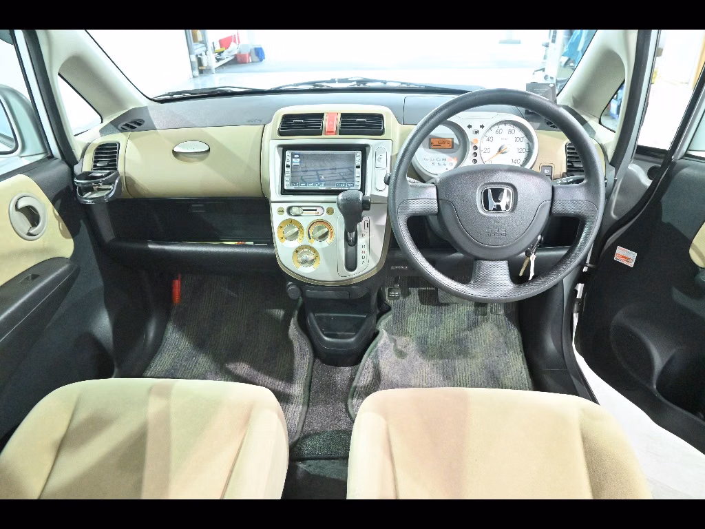 HONDA LIFE