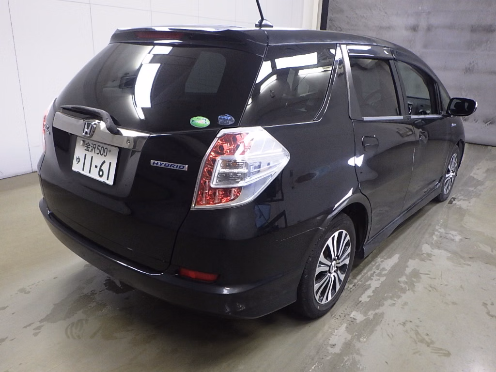 HONDA FIT SHUTTLE