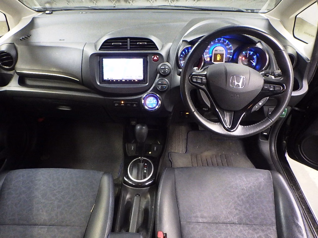HONDA FIT SHUTTLE