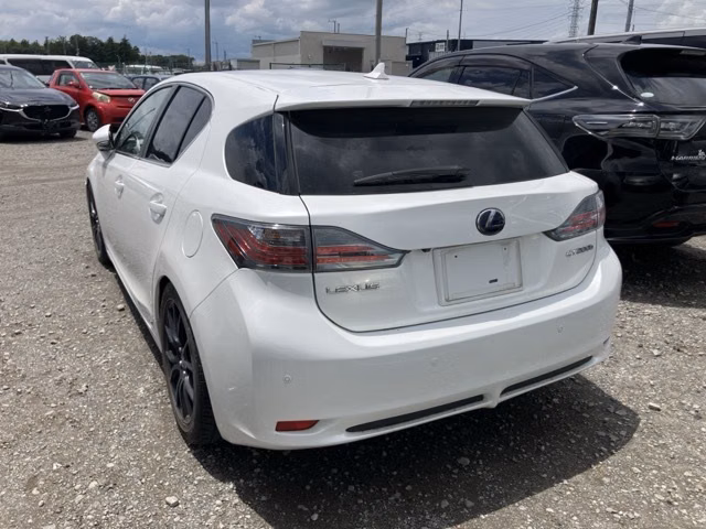 LEXUS CT200H