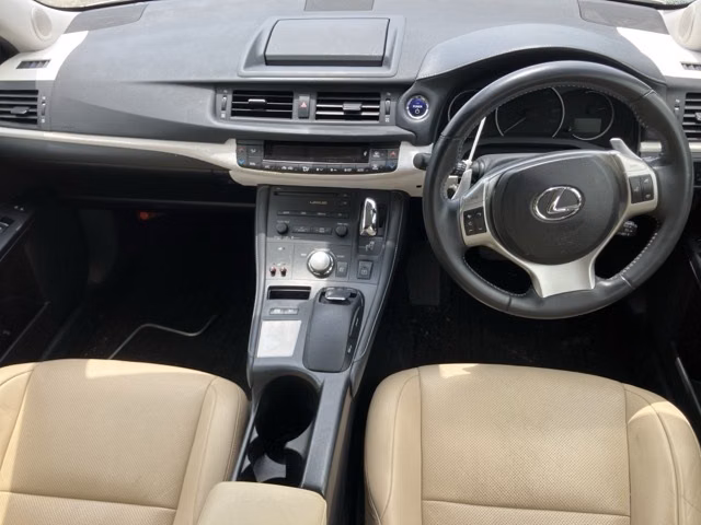 LEXUS CT200H