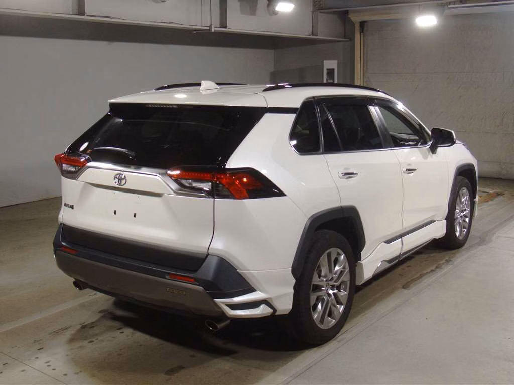 TOYOTA RAV4