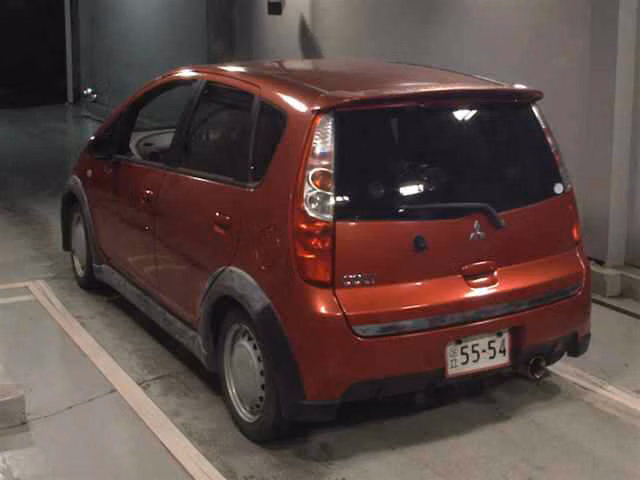 MITSUBISHI COLT
