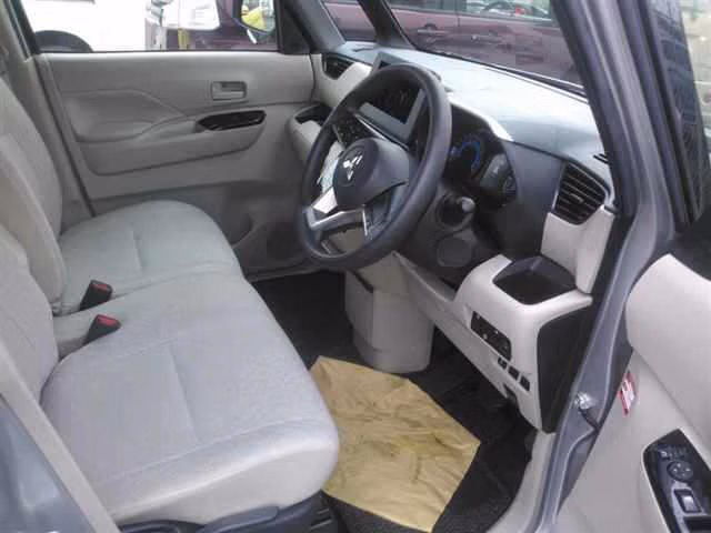 MITSUBISHI EK SPACE