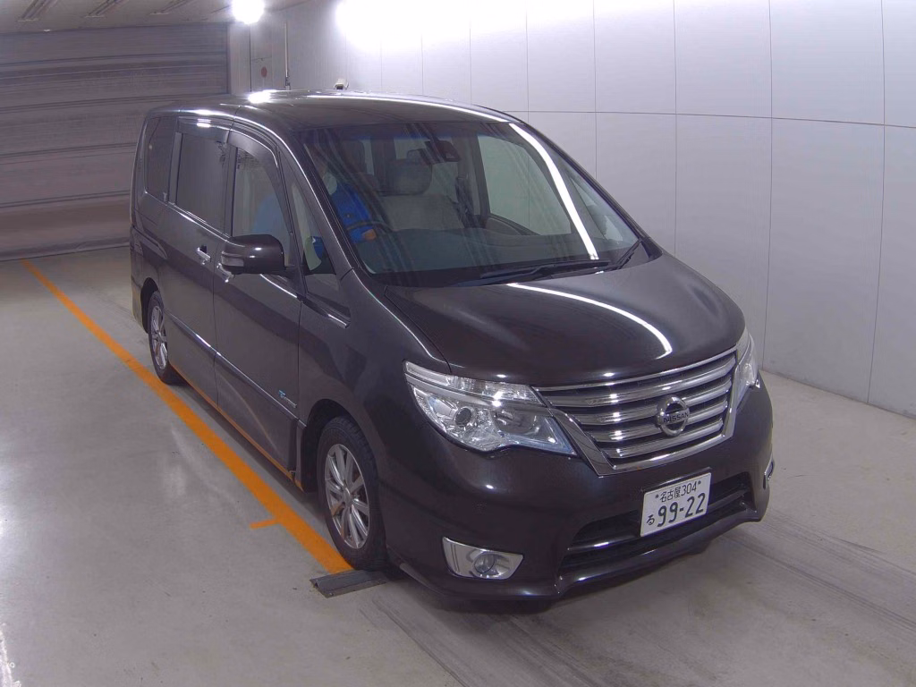 NISSAN SERENA