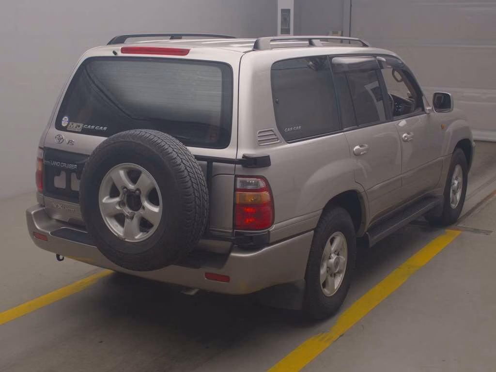 TOYOTA LAND CRUISER