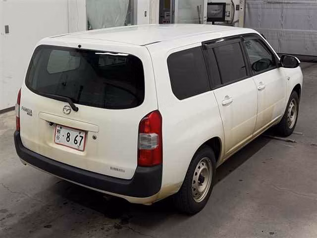 MAZDA FAMILIA