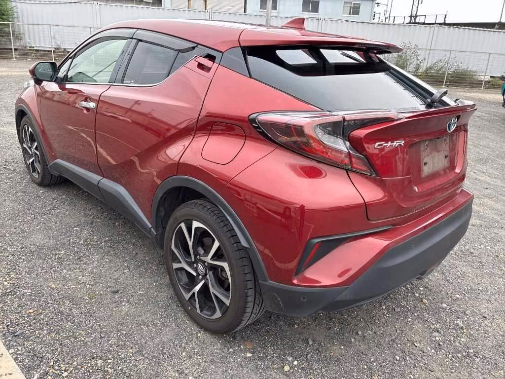 TOYOTA C-HR