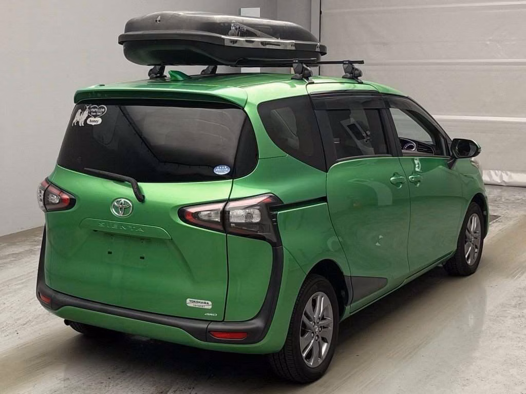 TOYOTA SIENTA
