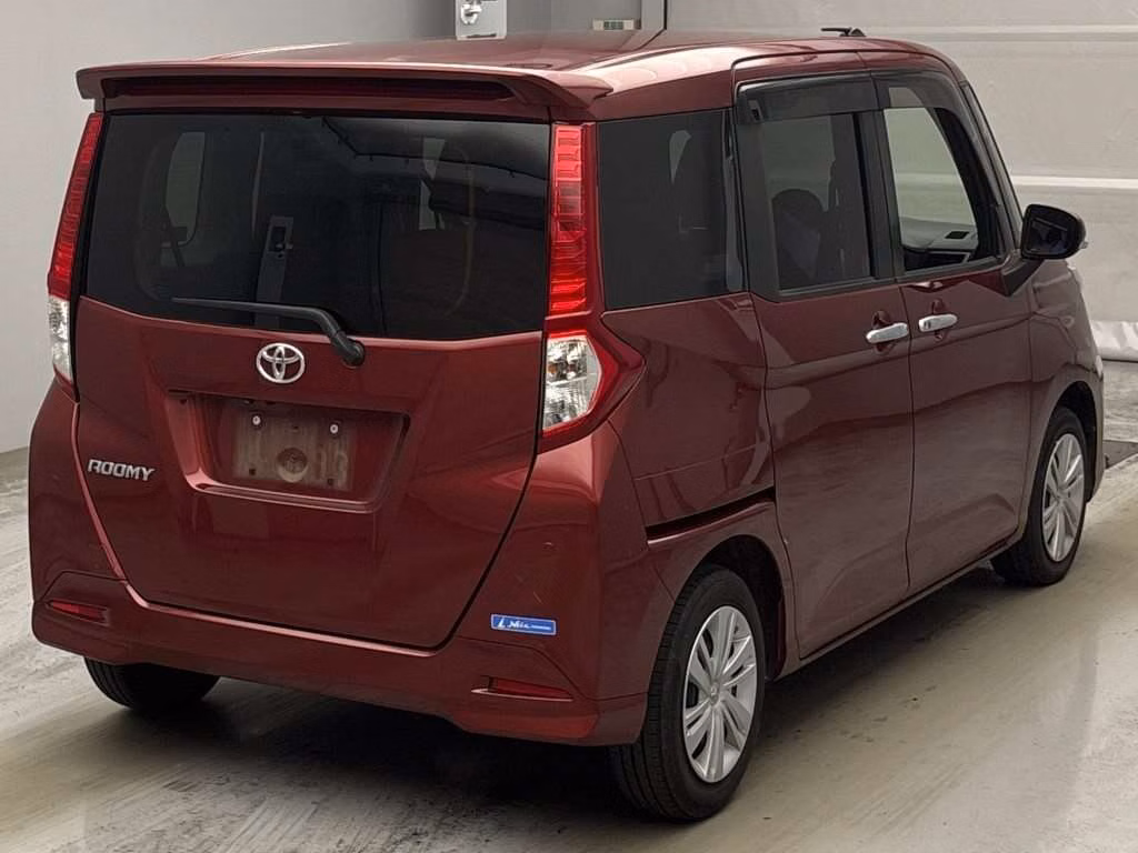 TOYOTA ROOMY