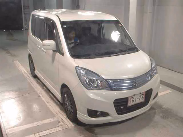 MITSUBISHI DELICA D:2