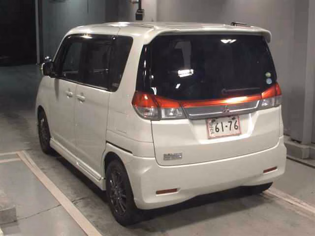 MITSUBISHI DELICA D:2