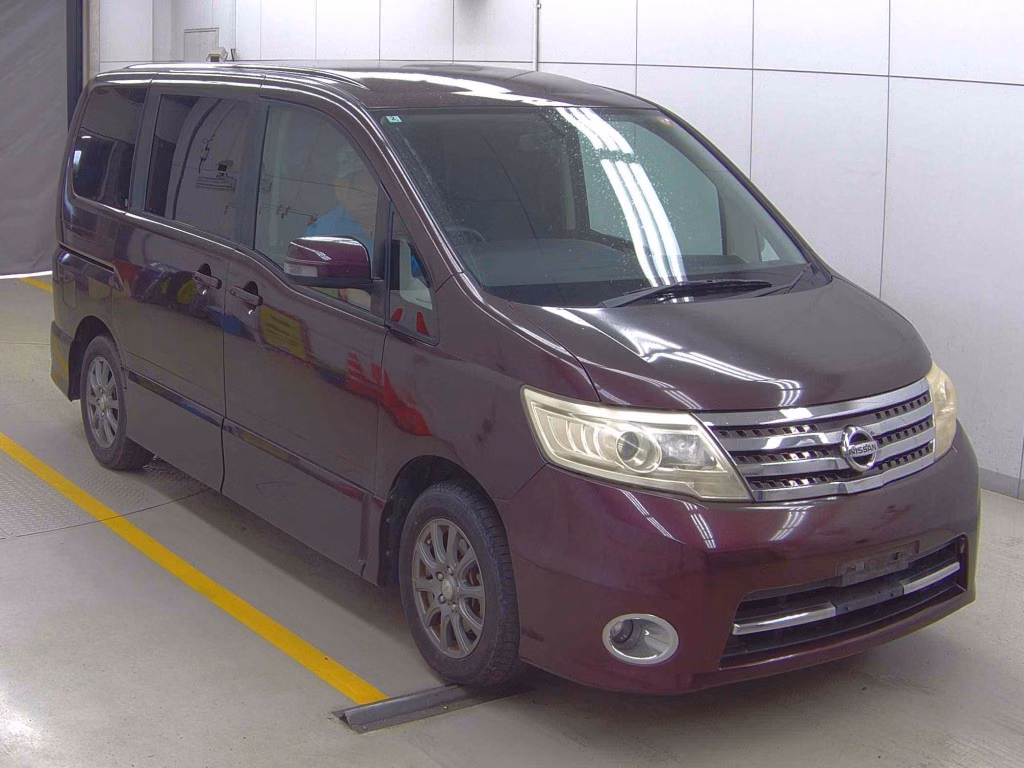 NISSAN SERENA
