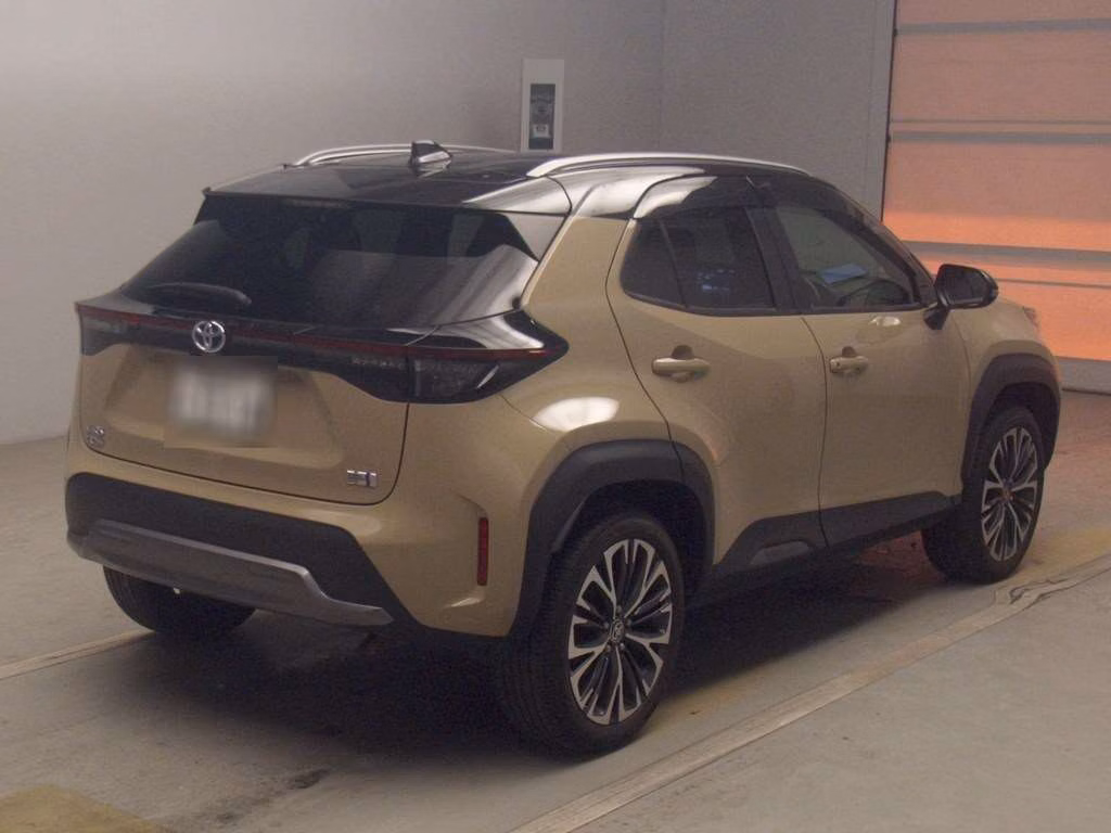 TOYOTA YARIS CROSS