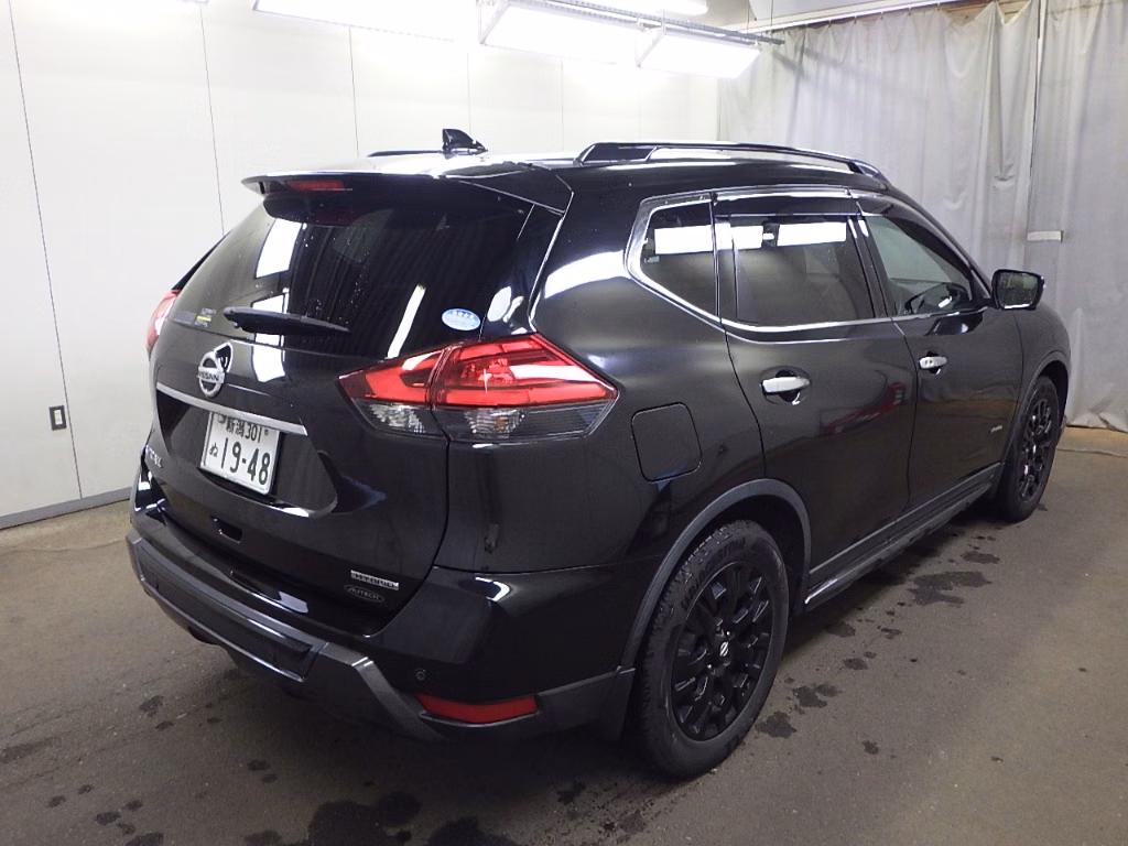 NISSAN X-TRAIL