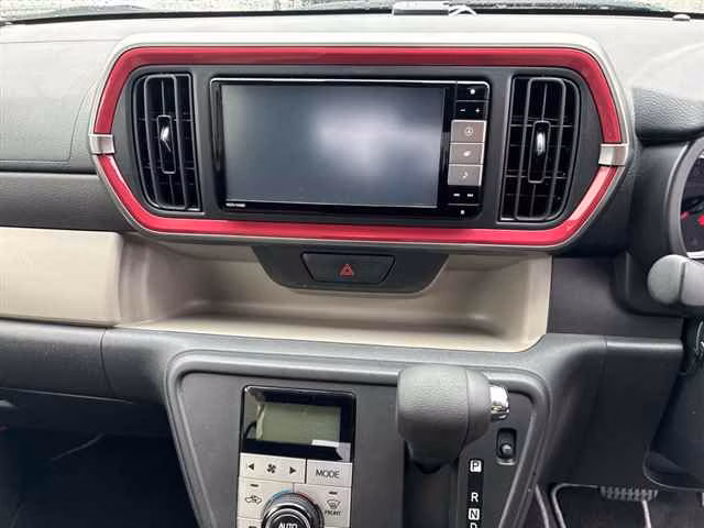 DAIHATSU BOON