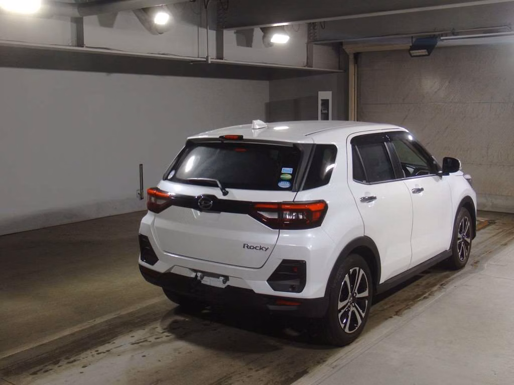 DAIHATSU ROCKY