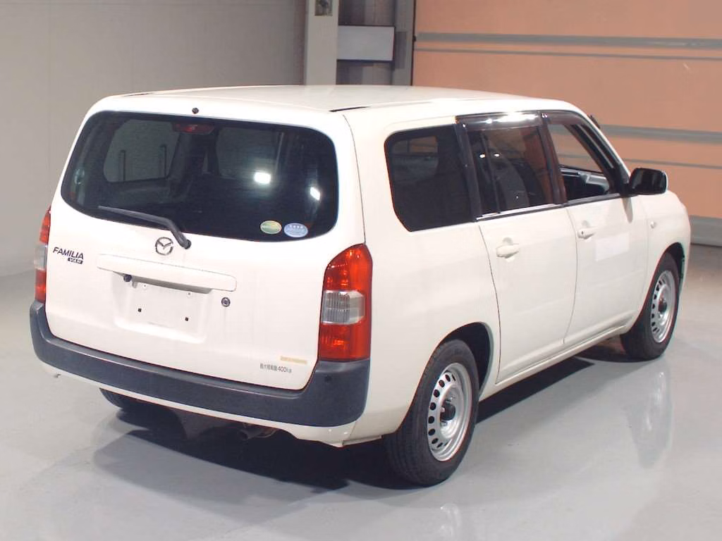 MAZDA FAMILIA