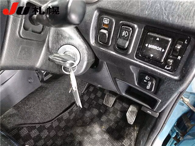 DAIHATSU TERIOS KID