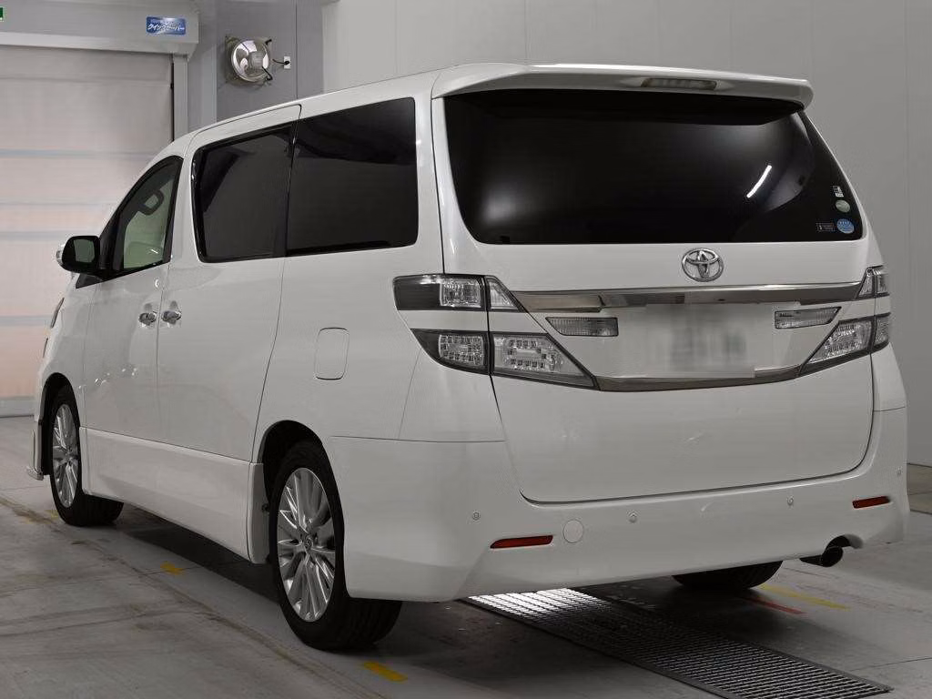 TOYOTA VELLFIRE