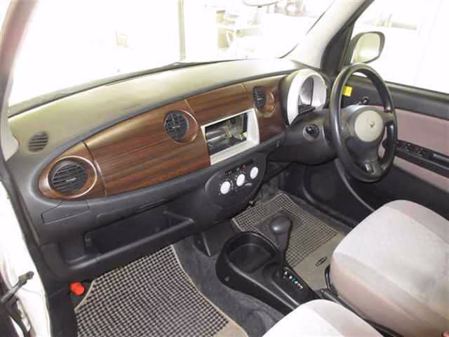 DAIHATSU MIRA GINO