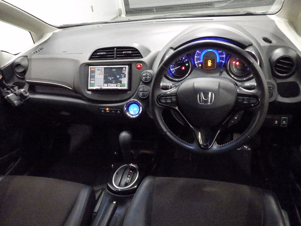 HONDA FIT SHUTTLE