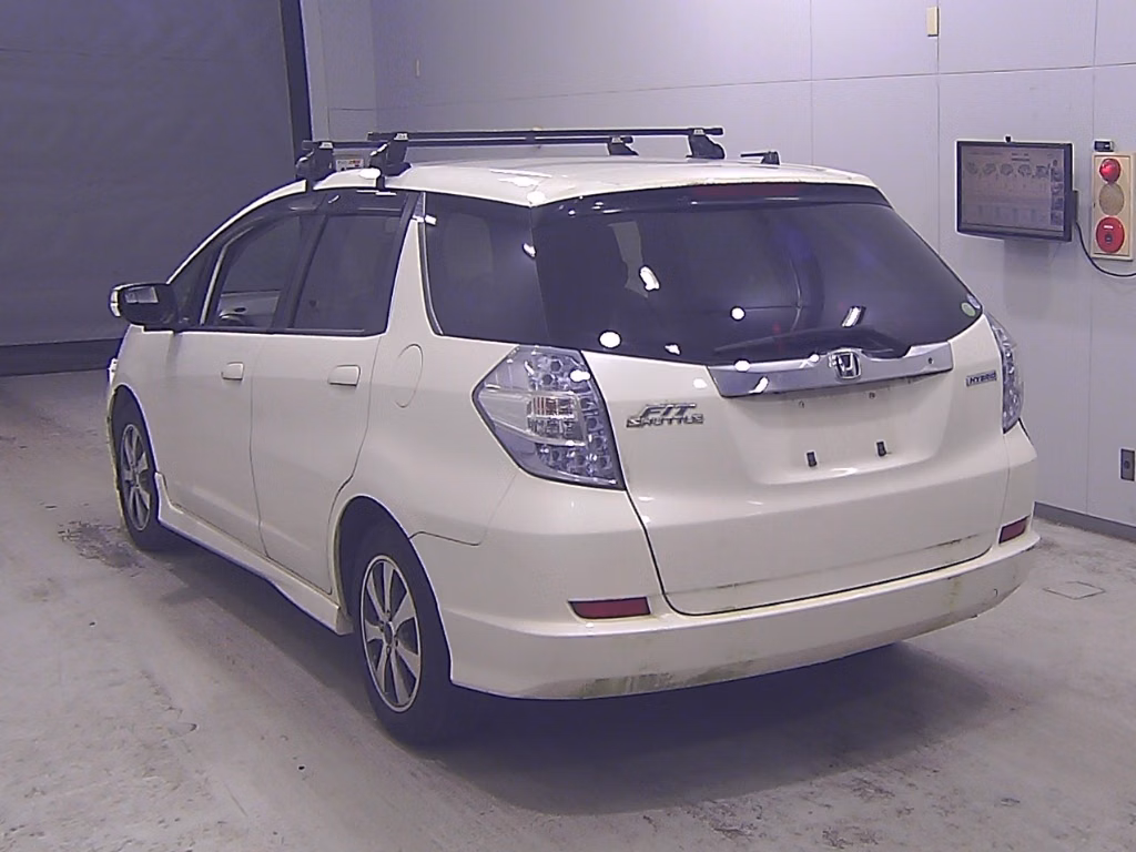 HONDA FIT SHUTTLE