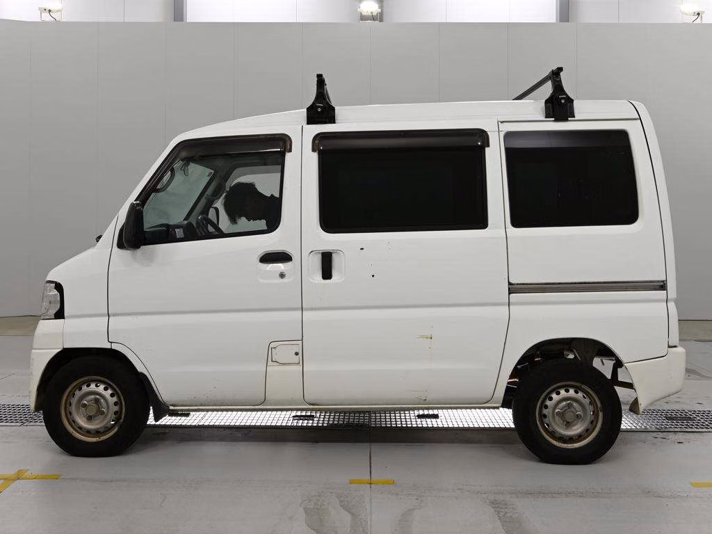 MITSUBISHI MINICAB