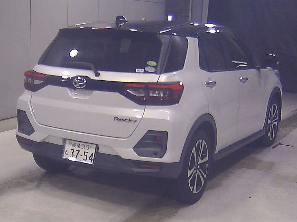 DAIHATSU ROCKY