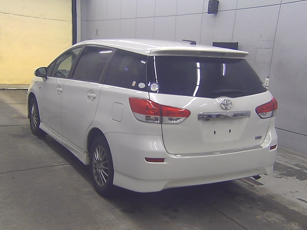 TOYOTA WISH