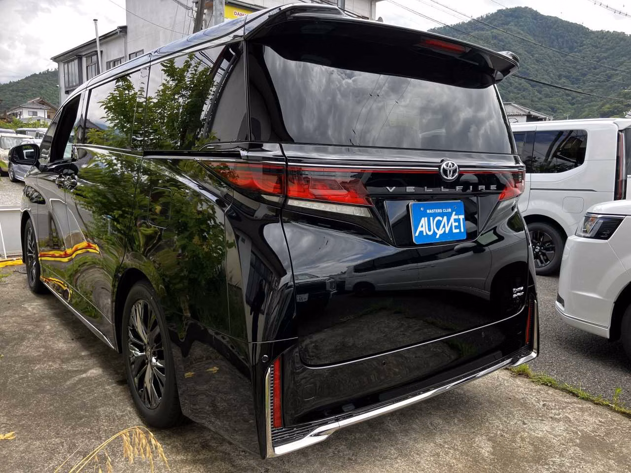 TOYOTA VELLFIRE