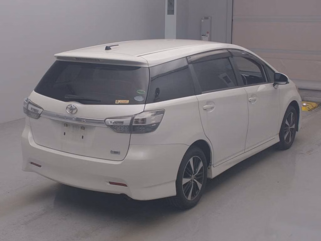 TOYOTA WISH