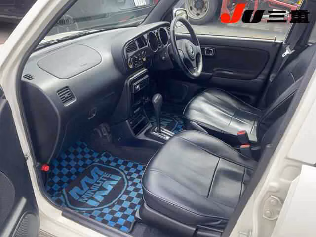 DAIHATSU MIRA GINO
