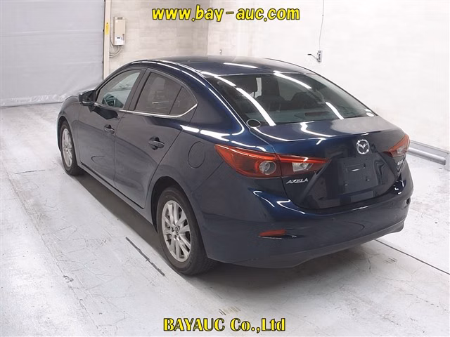 MAZDA AXELA