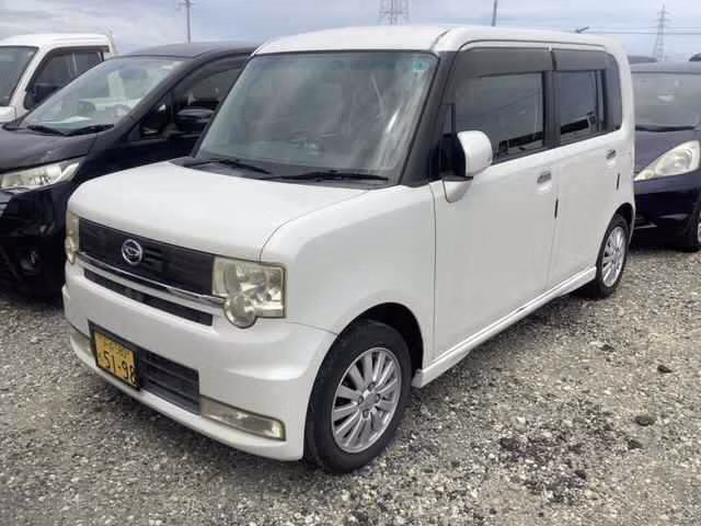 DAIHATSU MOVE CONTE