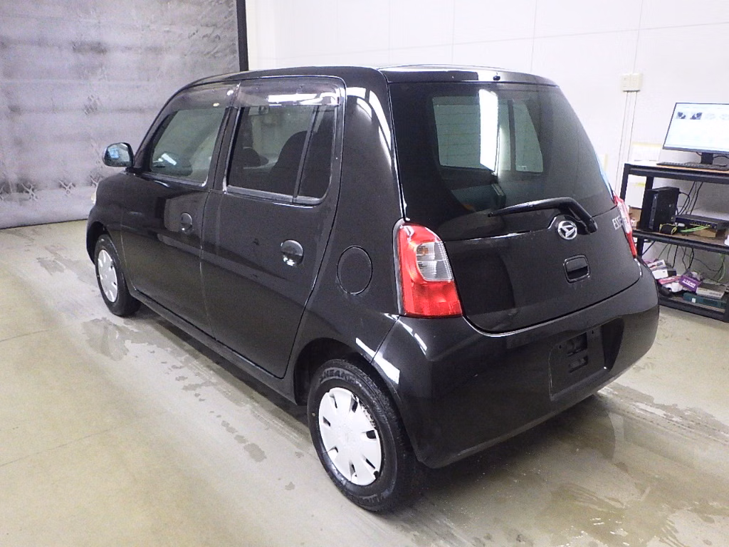 DAIHATSU ESSE