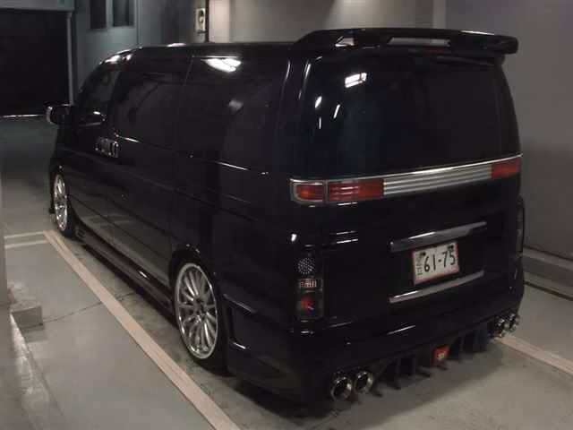 NISSAN ELGRAND