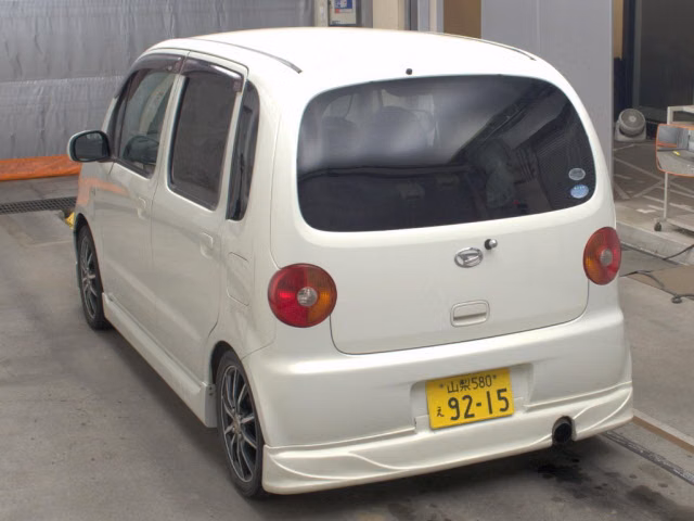 DAIHATSU MOVE LATTE
