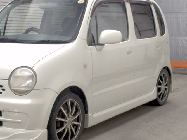 DAIHATSU MOVE LATTE