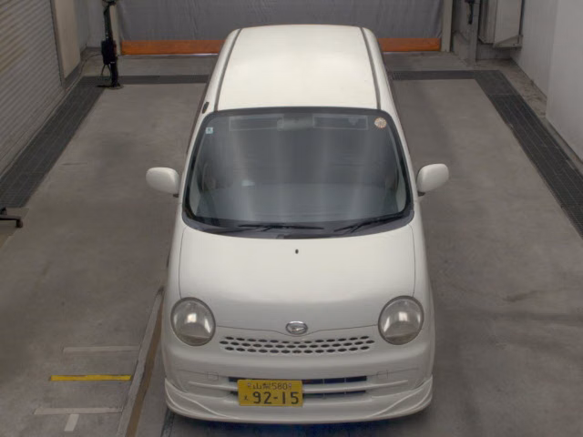 DAIHATSU MOVE LATTE